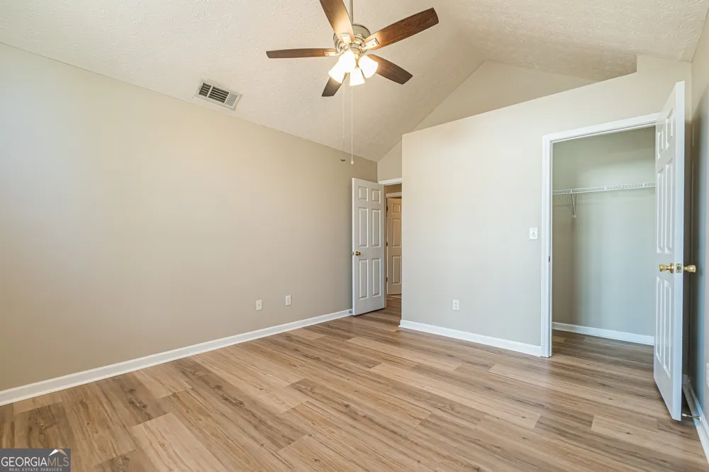 5755 Lakeview CIR Lithonia, GA 30058