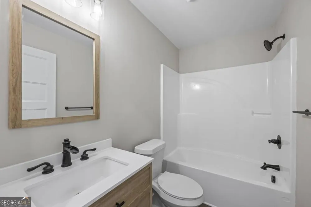 234 Lake View DR Lavonia, GA 30553
