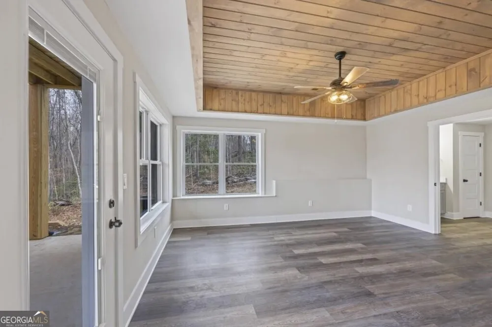 234 Lake View DR Lavonia, GA 30553