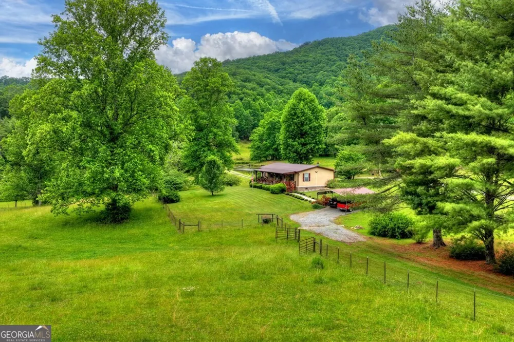 20.11 AC Mountain View RD McCaysville, GA 30555