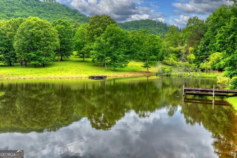 20.11 AC Mountain View RD McCaysville, GA 30555