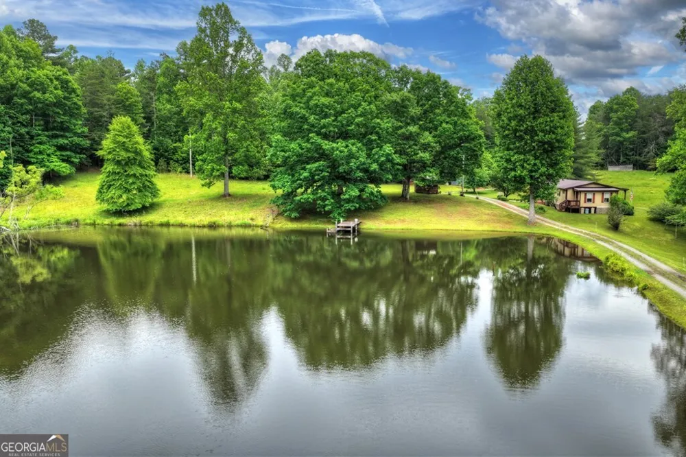 20.11 AC Mountain View RD McCaysville, GA 30555