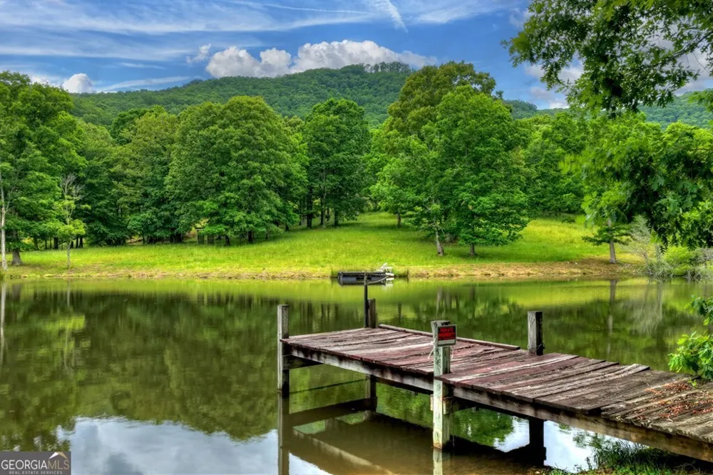20.11 AC Mountain View RD McCaysville, GA 30555