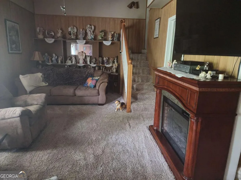 366 E Pine Lake DR West Point, GA 31833