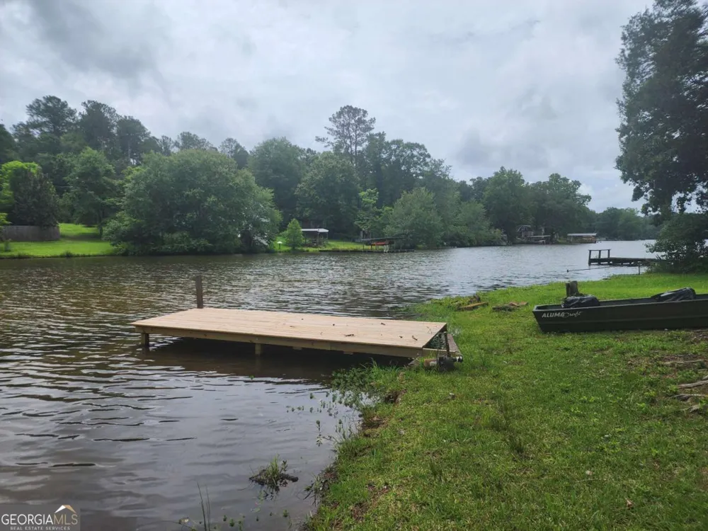 366 E Pine Lake DR West Point, GA 31833