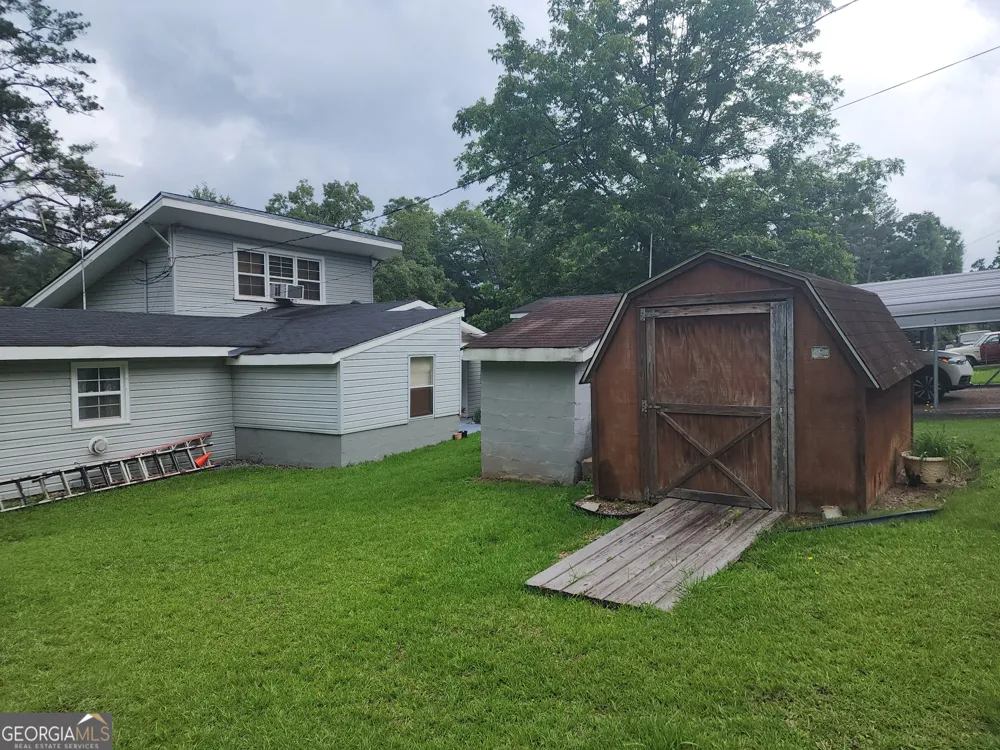 366 E Pine Lake DR West Point, GA 31833