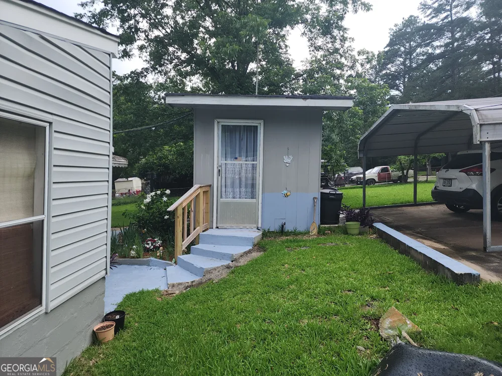 366 E Pine Lake DR West Point, GA 31833
