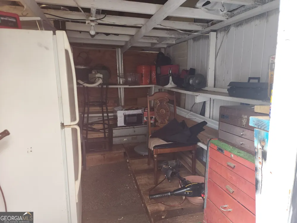 366 E Pine Lake DR West Point, GA 31833