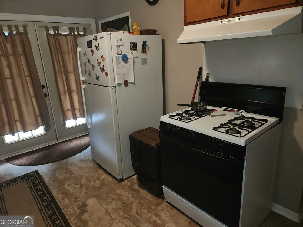 366 E Pine Lake DR West Point, GA 31833