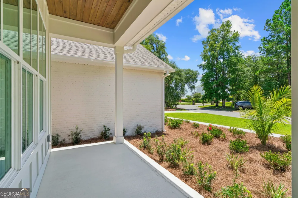 32 Pearl CT Waverly, GA 31565