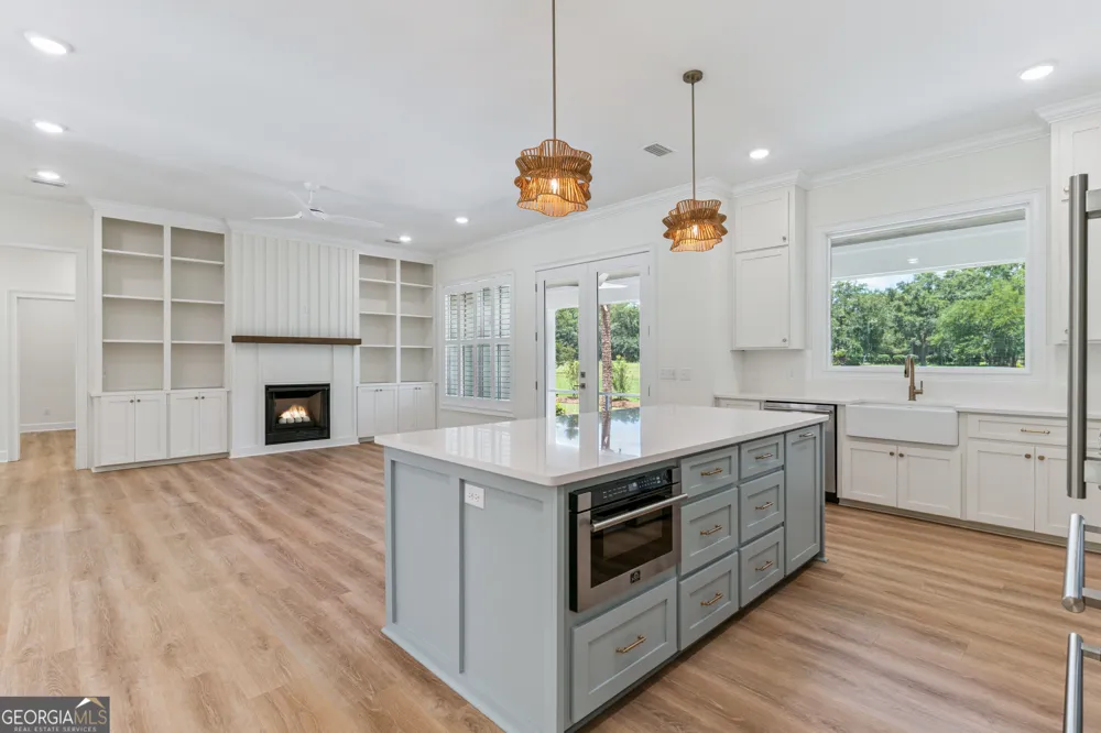 32 Pearl CT Waverly, GA 31565