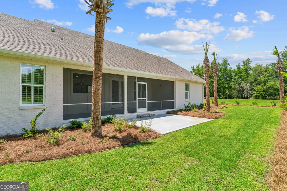 32 Pearl CT Waverly, GA 31565