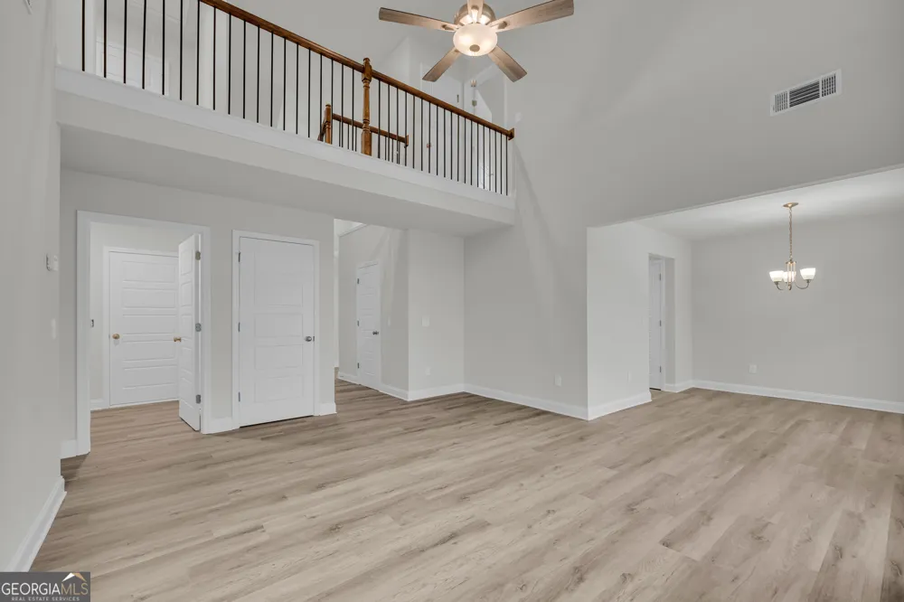 35 Sewell RD Lavonia, GA 30553