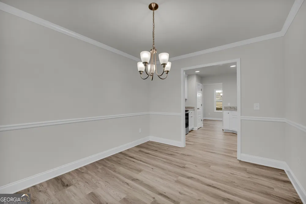 35 Sewell RD Lavonia, GA 30553