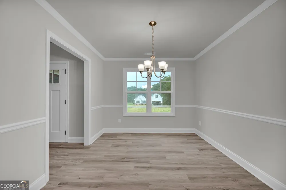 35 Sewell RD Lavonia, GA 30553