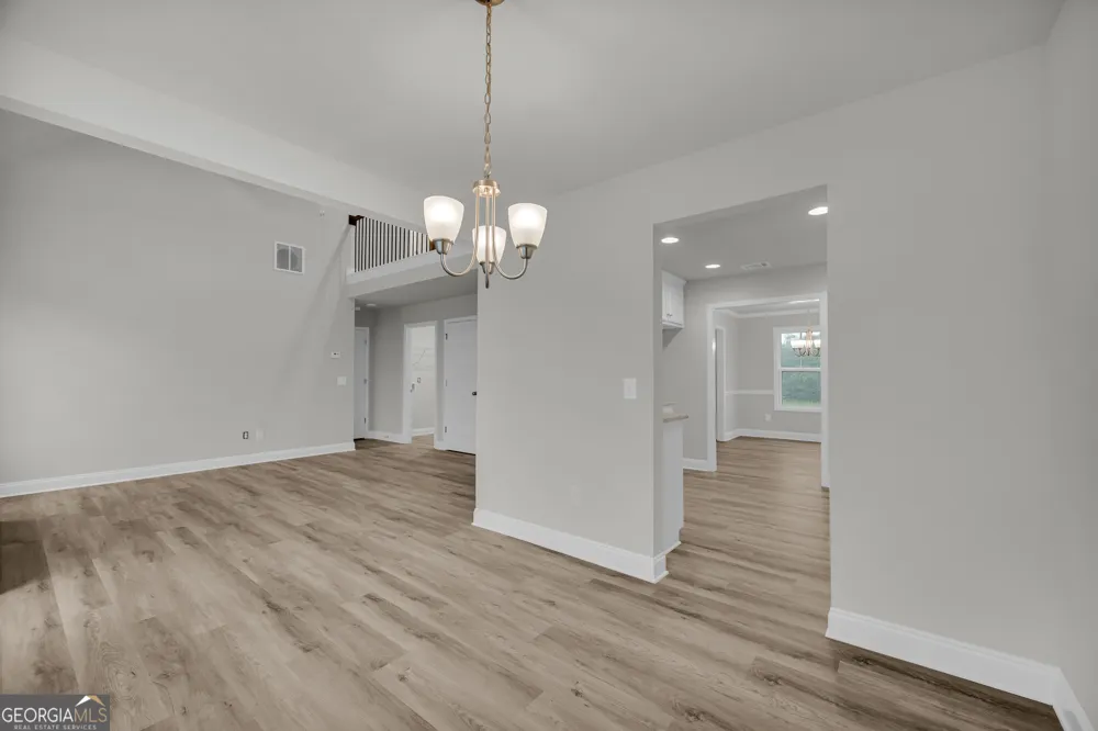35 Sewell RD Lavonia, GA 30553