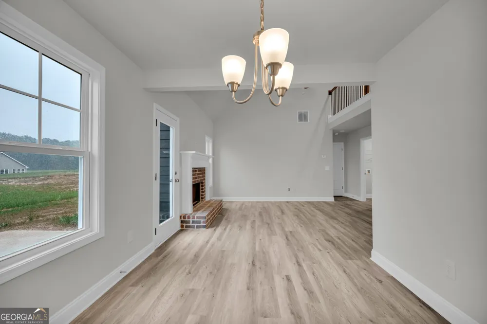 35 Sewell RD Lavonia, GA 30553