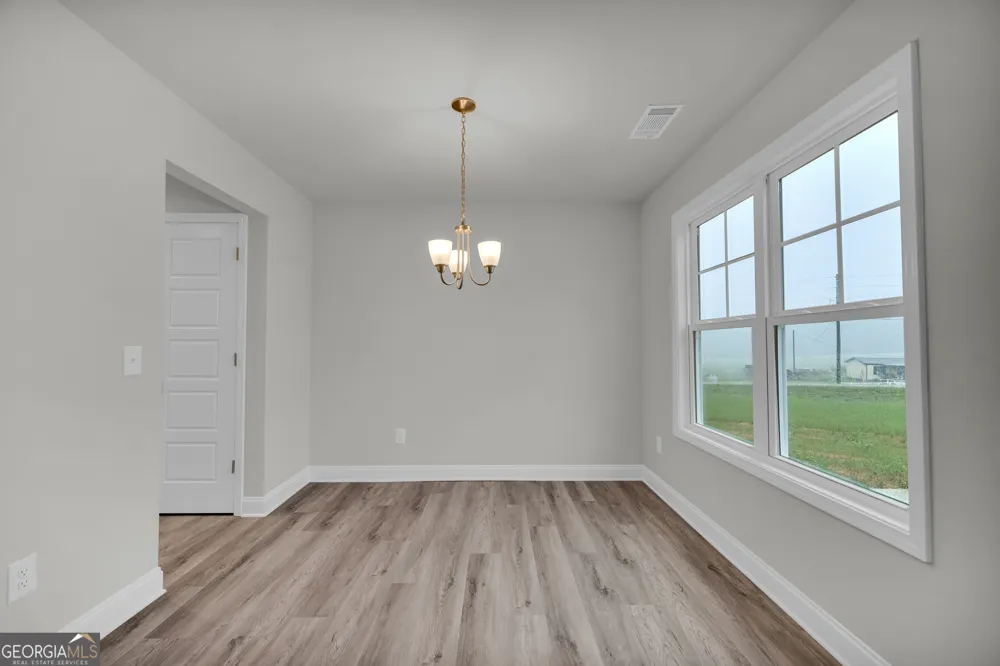 35 Sewell RD Lavonia, GA 30553