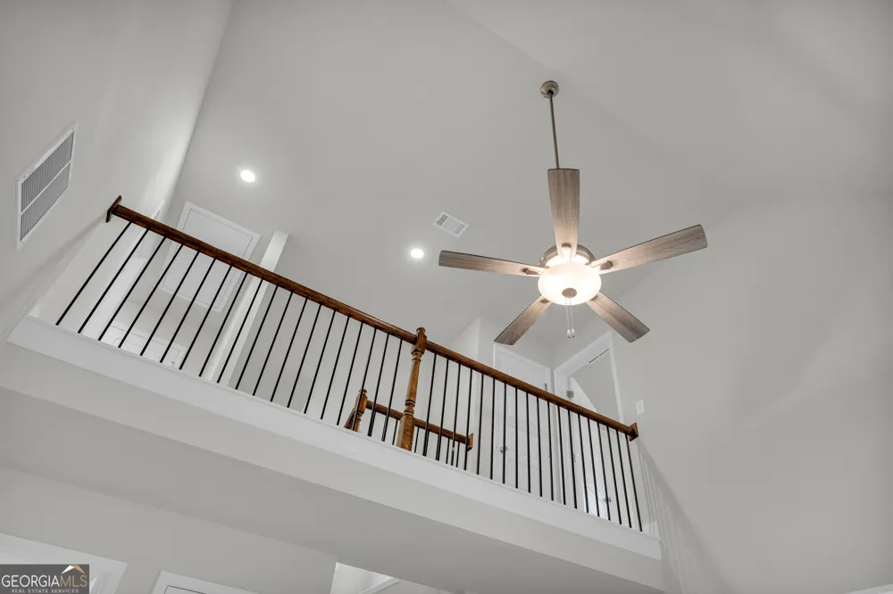 35 Sewell RD Lavonia, GA 30553