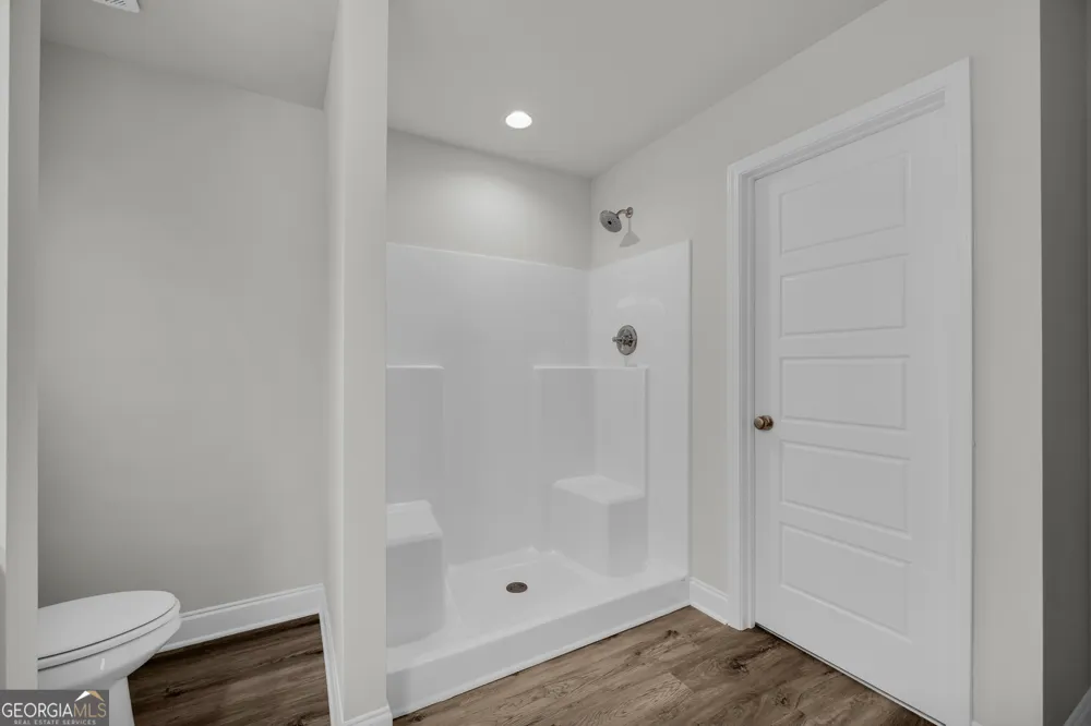 35 Sewell RD Lavonia, GA 30553