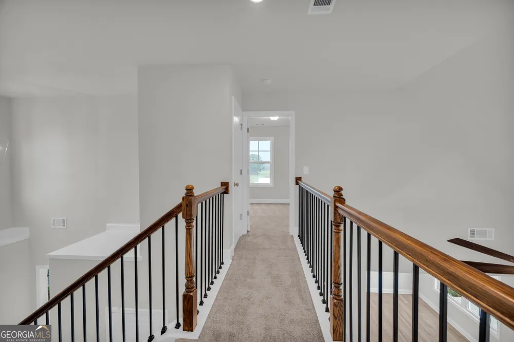 35 Sewell RD Lavonia, GA 30553