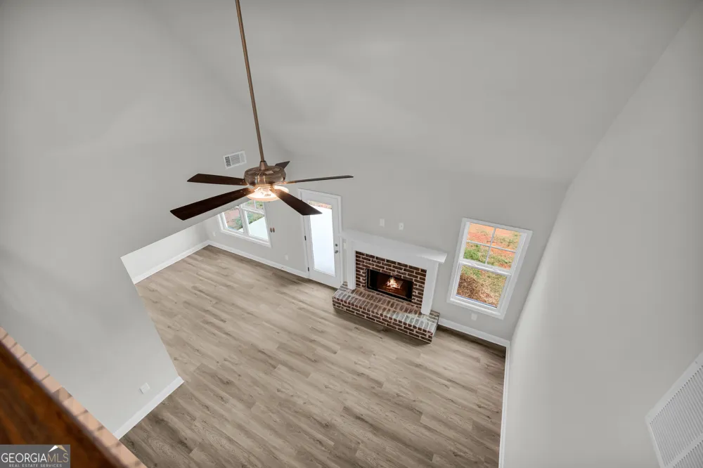 35 Sewell RD Lavonia, GA 30553