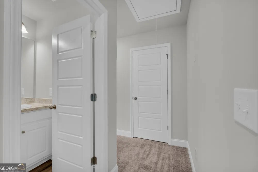 35 Sewell RD Lavonia, GA 30553