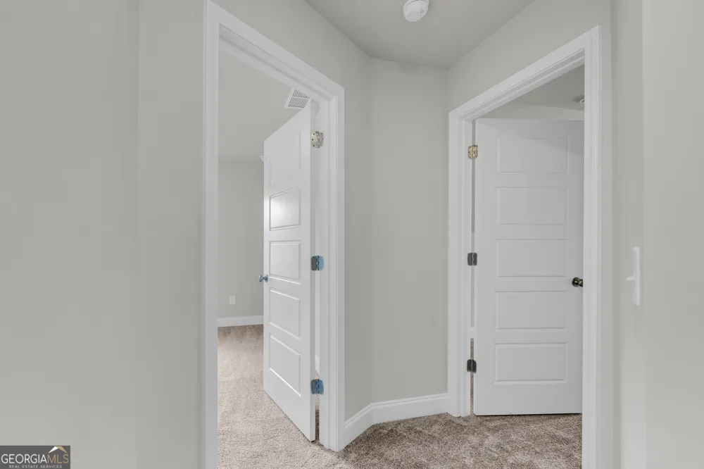 35 Sewell RD Lavonia, GA 30553