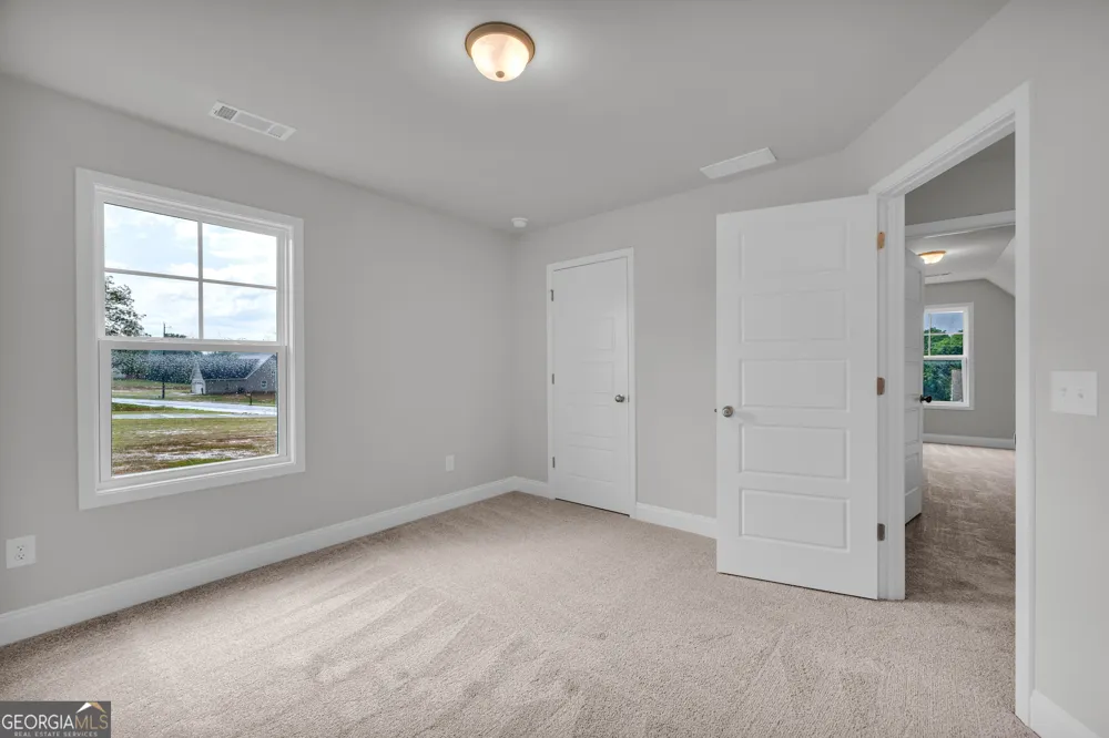 35 Sewell RD Lavonia, GA 30553