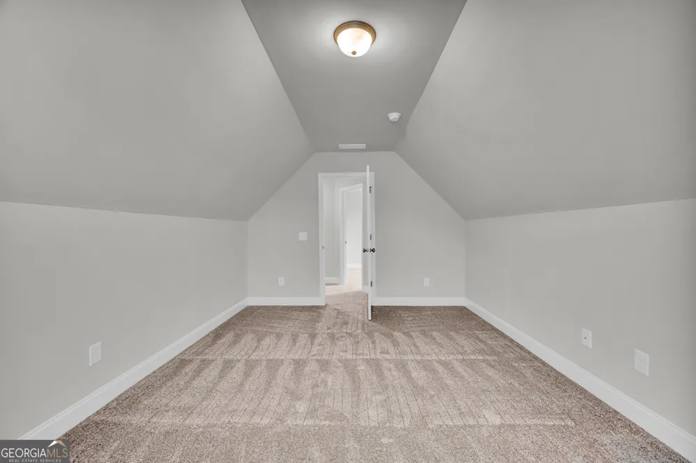 35 Sewell RD Lavonia, GA 30553