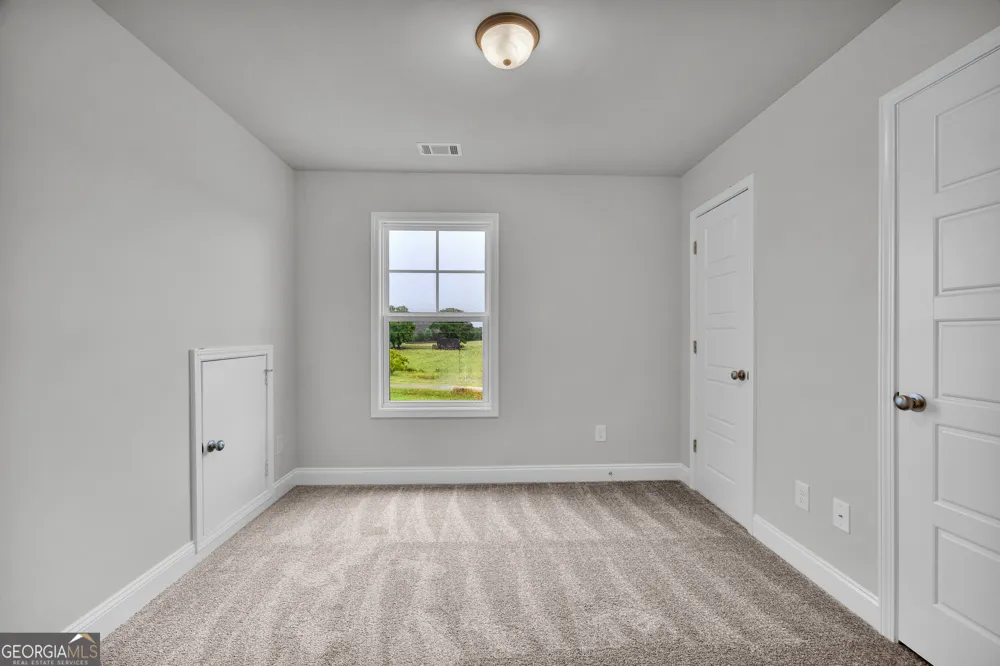 35 Sewell RD Lavonia, GA 30553