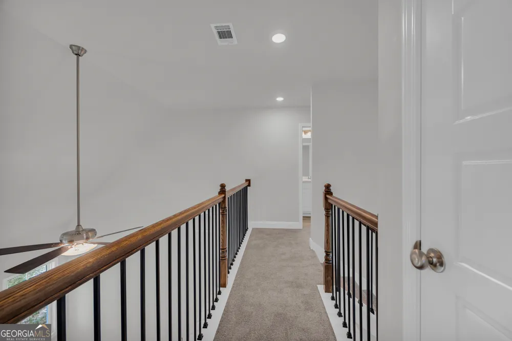 35 Sewell RD Lavonia, GA 30553