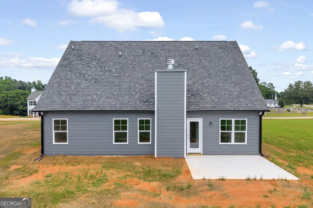 35 Sewell RD Lavonia, GA 30553