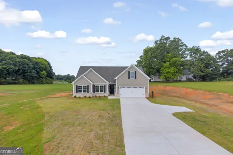 1347 S Fairview RD