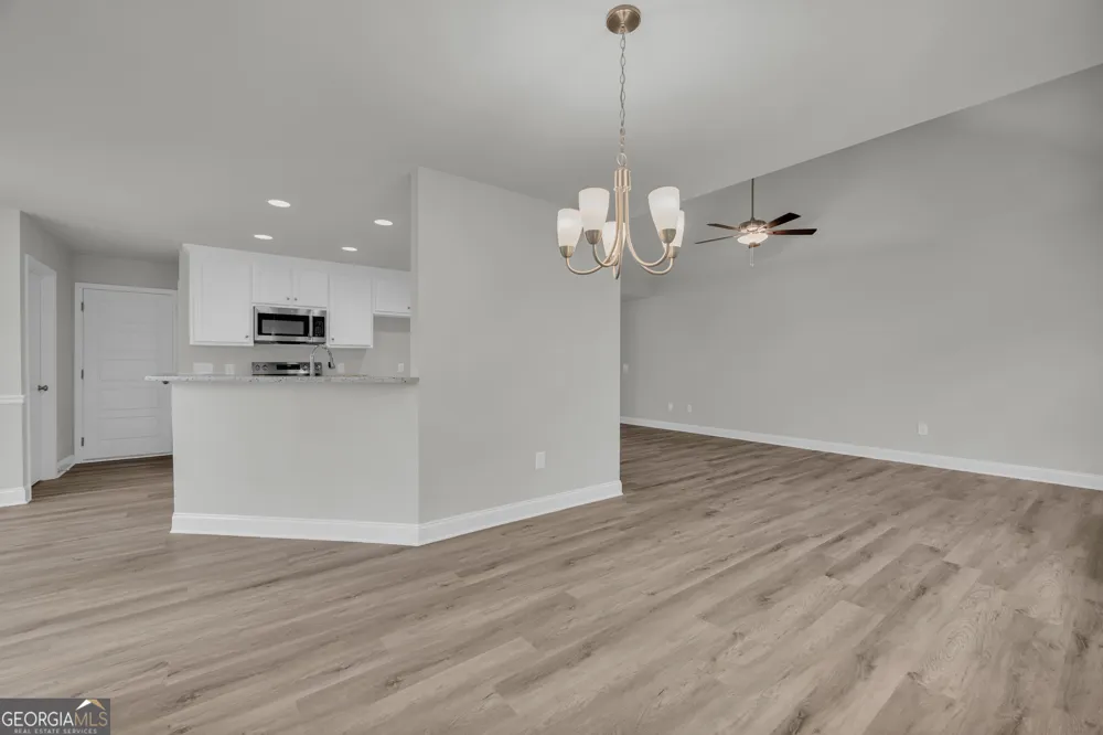 1347 S Fairview RD Lavonia, GA 30553