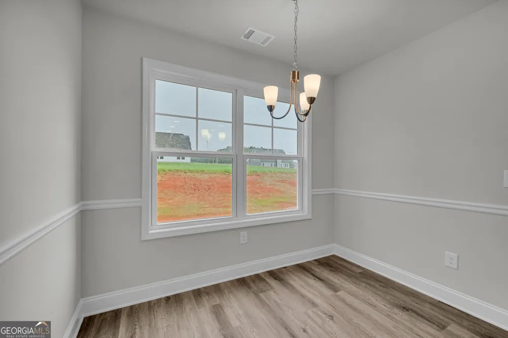 1347 S Fairview RD Lavonia, GA 30553