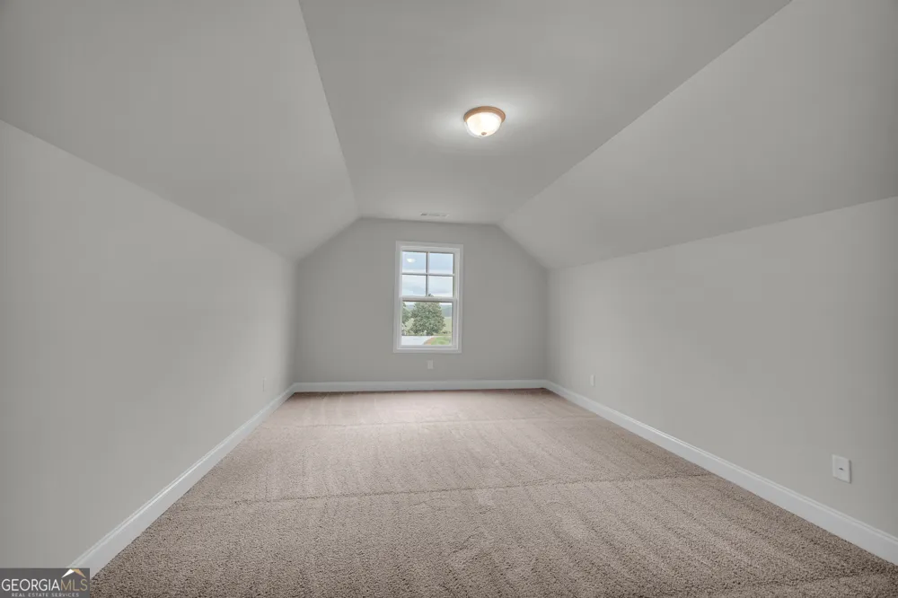1347 S Fairview RD Lavonia, GA 30553