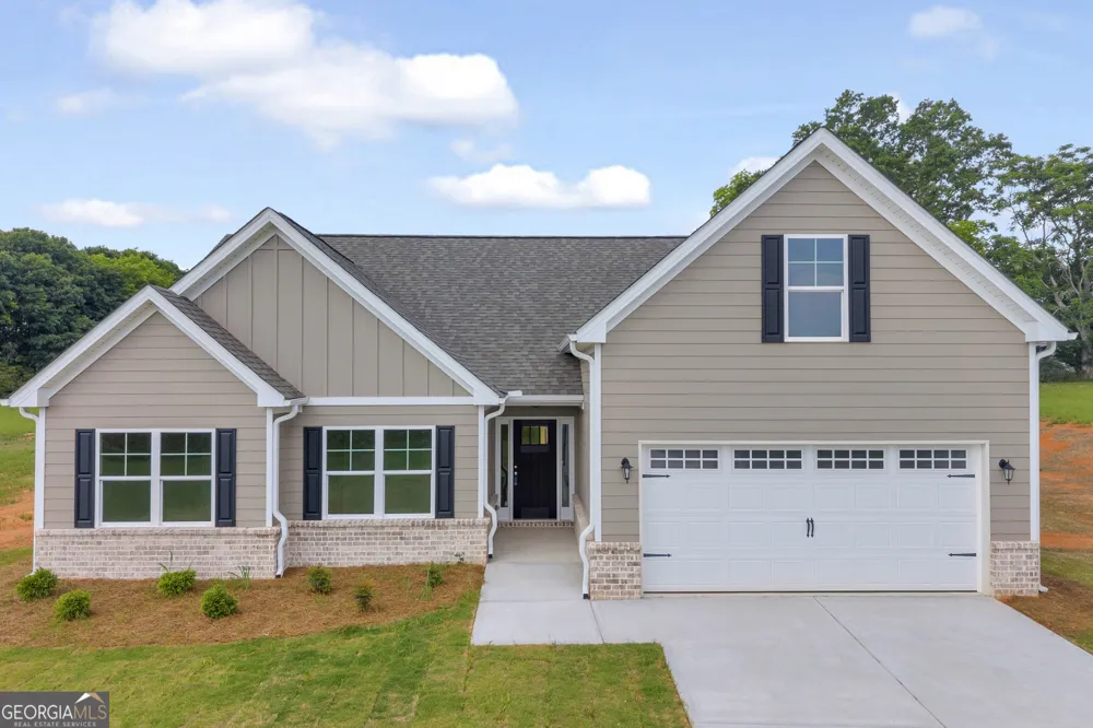 1347 S Fairview RD Lavonia, GA 30553
