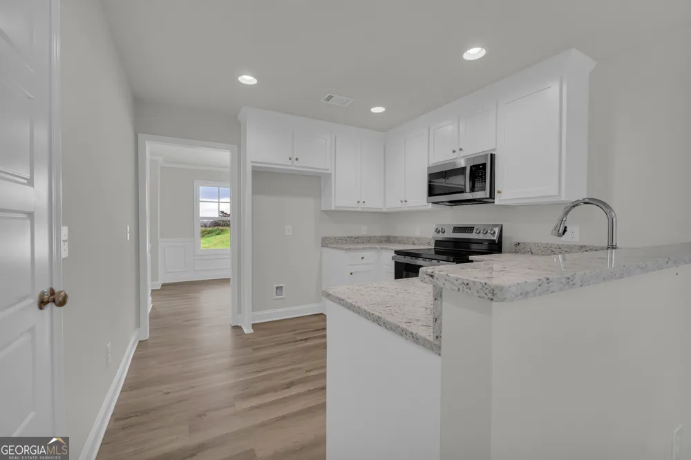 1331 S Fairview RD Lavonia, GA 30553