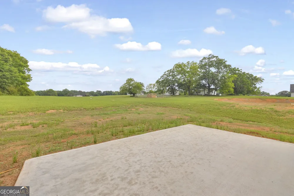 1331 S Fairview RD Lavonia, GA 30553