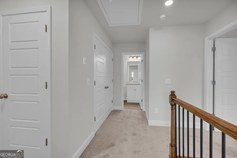 1331 S Fairview RD Lavonia, GA 30553