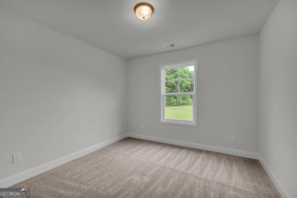 1331 S Fairview RD Lavonia, GA 30553