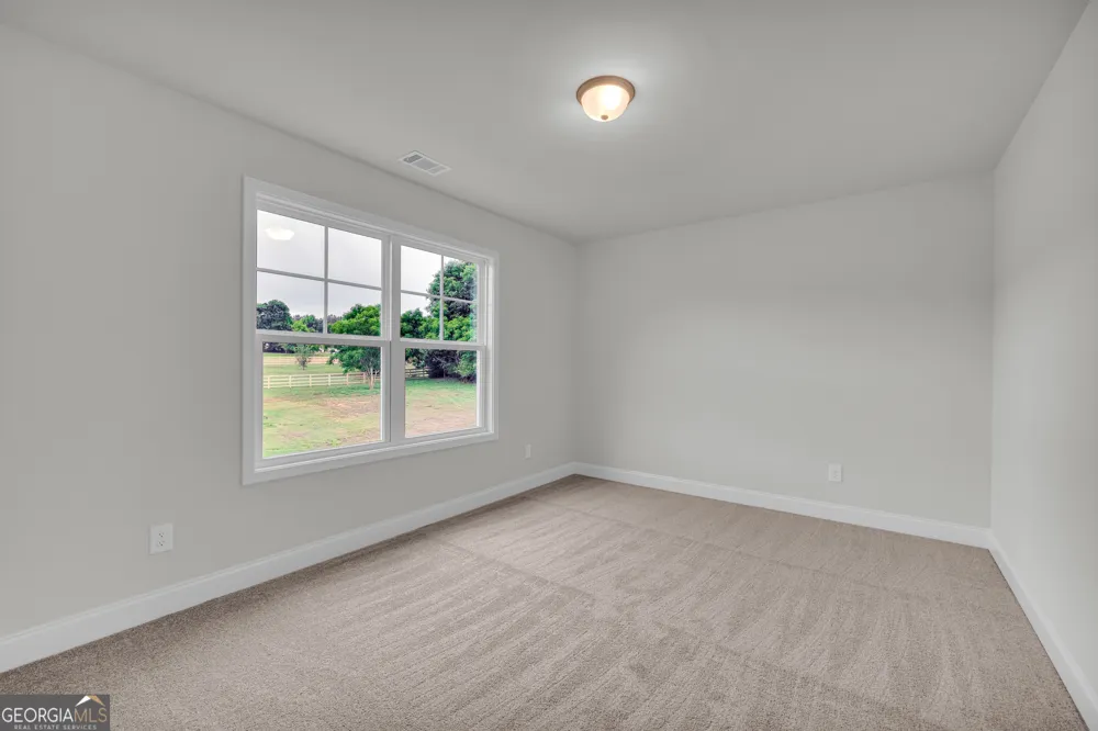 1331 S Fairview RD Lavonia, GA 30553