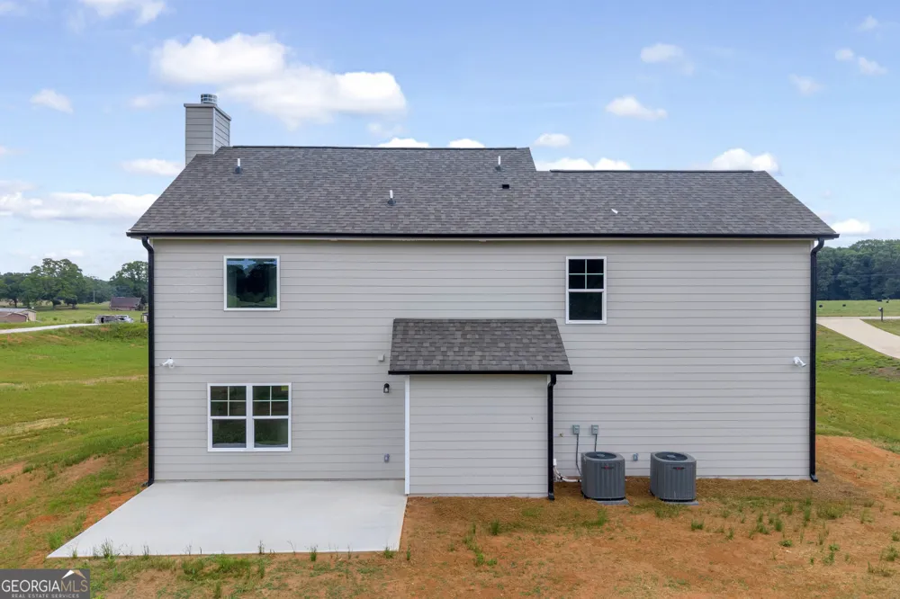 1331 S Fairview RD Lavonia, GA 30553