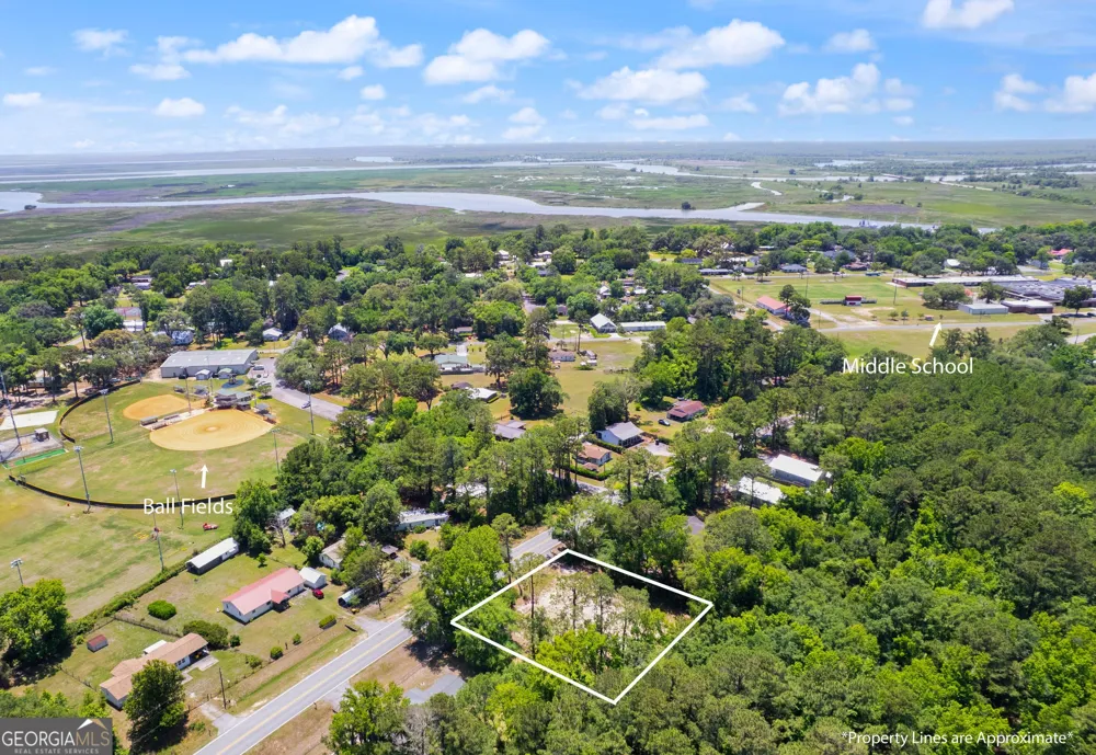 806 Ridge RD Darien, GA 31305
