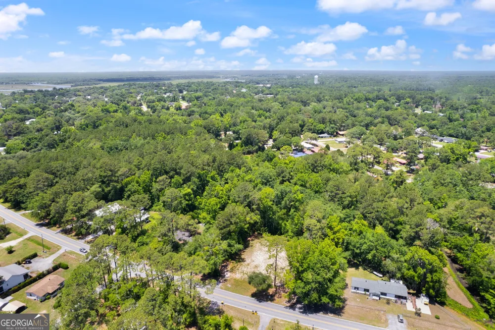 806 Ridge RD Darien, GA 31305