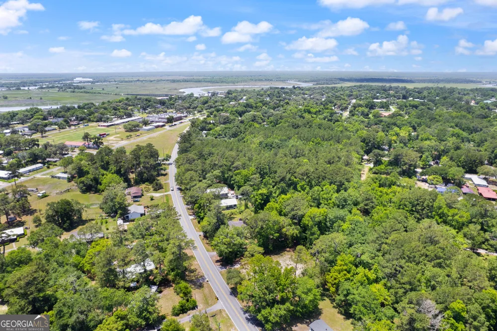 806 Ridge RD Darien, GA 31305