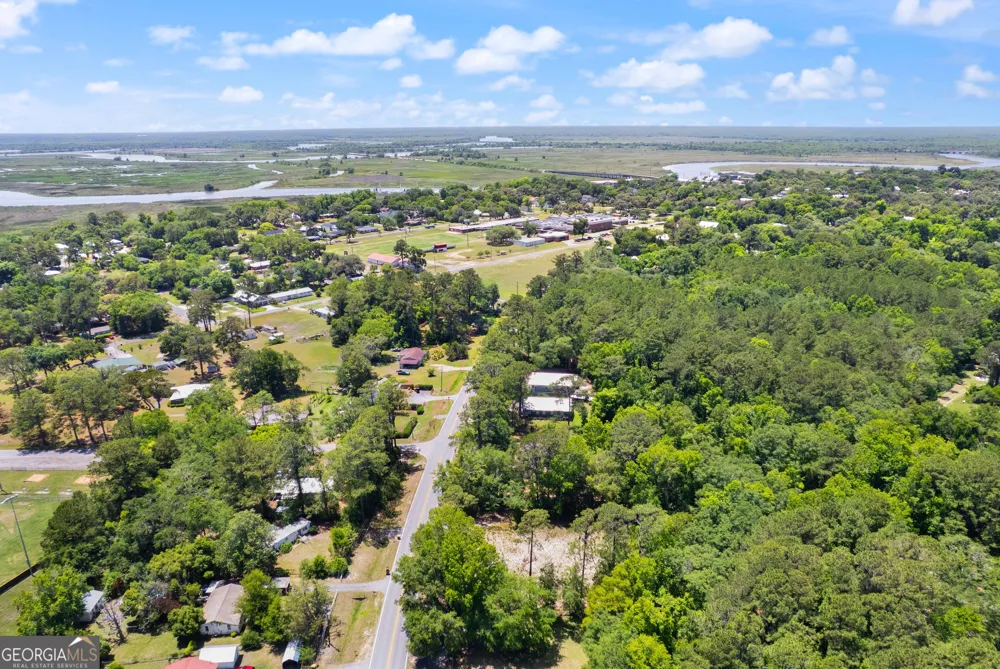 806 Ridge RD Darien, GA 31305