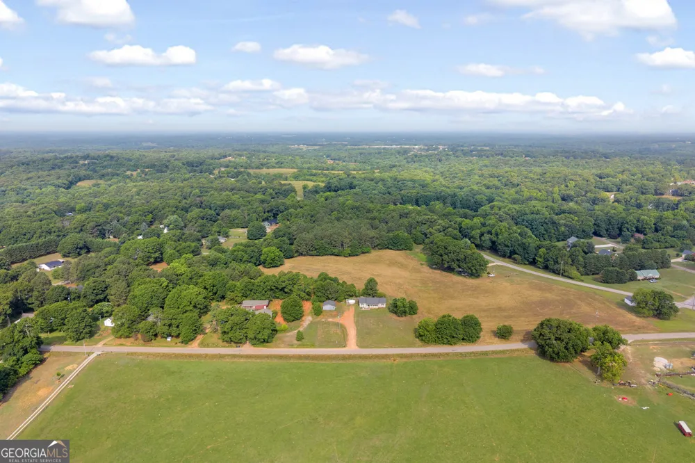 156 Shirley RD Royston, GA 30662