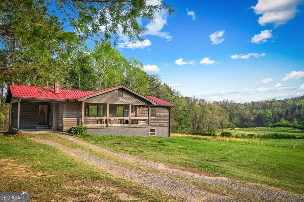 384 Maxwell RD Blue Ridge, GA 30513